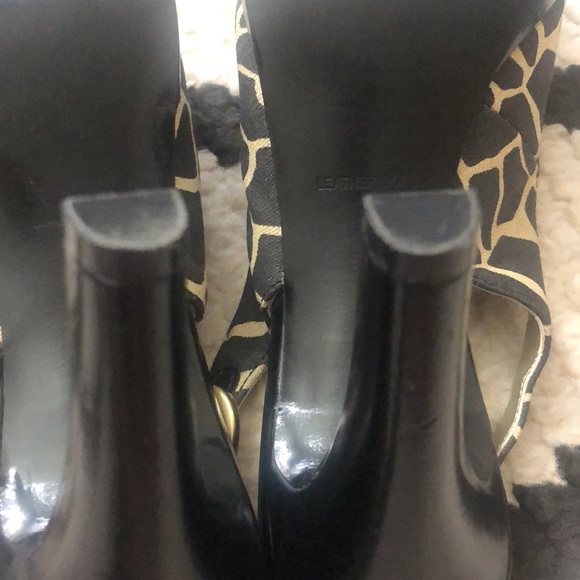 Tahari Beige/Black Giraffe Print Heels - Picture 9 of 9